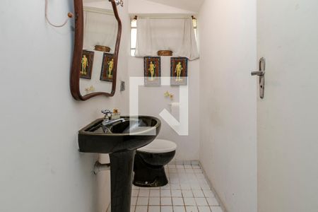 Lavabo de casa para alugar com 3 quartos, 160m² em Jardim Petropolis, São Paulo