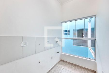 Sala / Suíte / Cozinha de kitnet/studio para alugar com 1 quarto, 15m² em Centro, Jacareí