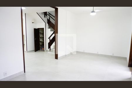 Hall de casa de condomínio à venda com 4 quartos, 195m² em Anil, Rio de Janeiro