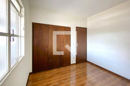 Quarto de casa à venda com 3 quartos, 344m² em Nova Vista, Belo Horizonte