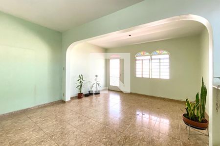 Sala de casa à venda com 3 quartos, 344m² em Nova Vista, Belo Horizonte