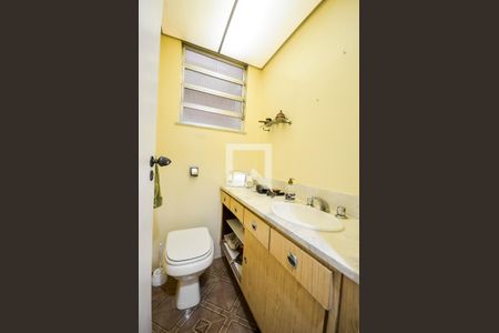 Lavabo de apartamento para alugar com 4 quartos, 100m² em Tijuca, Rio de Janeiro