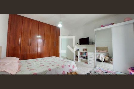 Quarto 1 de casa à venda com 3 quartos, 240m² em Vila Lucinda, Santo André