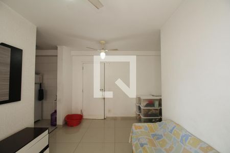 Sala de apartamento à venda com 2 quartos, 56m² em Jardim Maria Rosa, Taboão da Serra