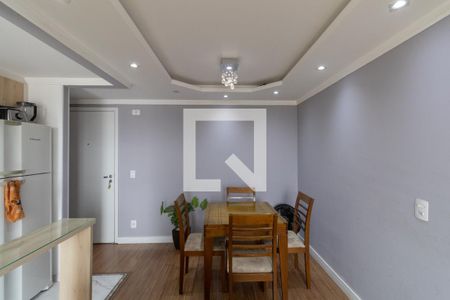 Sala de apartamento à venda com 2 quartos, 46m² em Vila Carmosina, São Paulo