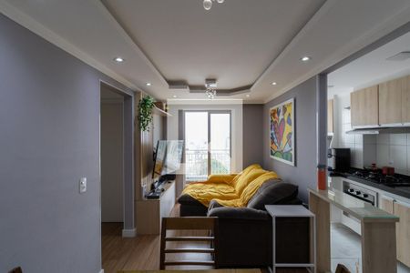 Sala de apartamento à venda com 2 quartos, 46m² em Vila Carmosina, São Paulo