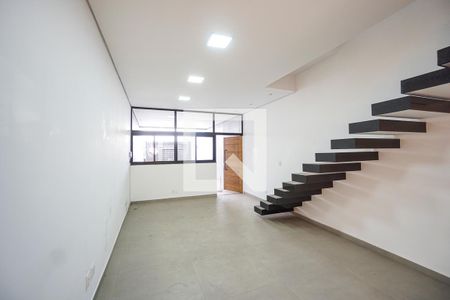 Sala de casa para alugar com 3 quartos, 130m² em Vila Gomes Cardim, São Paulo