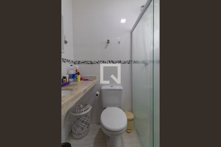 Banheiro Suíte 1 de casa de condomínio à venda com 2 quartos, 59m² em Vila Araguaia, São Paulo