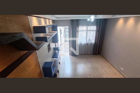 Sala de casa para alugar com 2 quartos, 110m² em Jardim Santa Rosa, Taboão da Serra