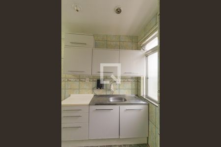 Cozinha de apartamento à venda com 2 quartos, 57m² em Centro, Canoas