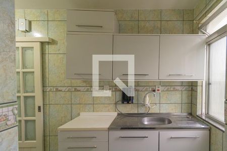 Cozinha de apartamento à venda com 2 quartos, 57m² em Centro, Canoas