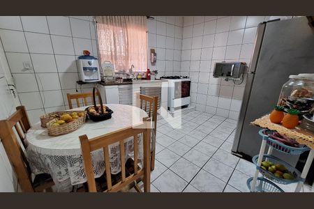 Cozinha de casa para alugar com 2 quartos, 100m² em Jardim Nova Itaqua, Itaquaquecetuba