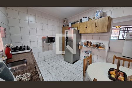 Cozinha de casa para alugar com 2 quartos, 100m² em Jardim Nova Itaqua, Itaquaquecetuba