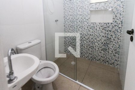 Banheiro de apartamento para alugar com 1 quarto, 35m² em Vila Antonieta, São Paulo