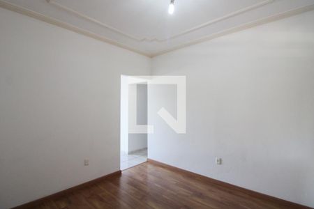 Sala de casa para alugar com 3 quartos, 200m² em Floramar, Belo Horizonte