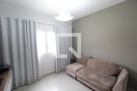 Sala de apartamento para alugar com 2 quartos, 60m² em Cazeca, Uberlândia