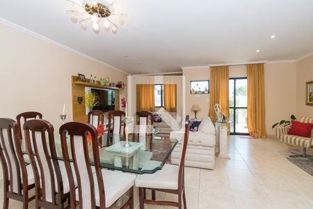 Apartamento à venda com 233m², 4 quartos e 3 vagasSala