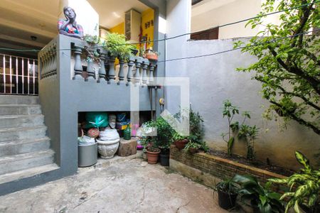 Quintal de casa para alugar com 1 quarto, 50m² em Jardim Teresa, São Paulo