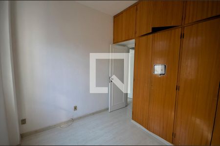 Quarto 1 de apartamento à venda com 4 quartos, 120m² em Tijuca, Rio de Janeiro