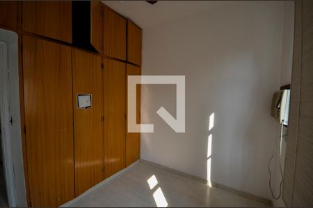 Quarto 1 de apartamento à venda com 4 quartos, 120m² em Tijuca, Rio de Janeiro