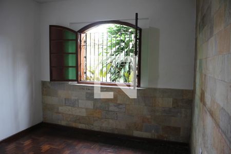 Quarto 1 de casa à venda com 5 quartos, 350m² em Califórnia, Belo Horizonte