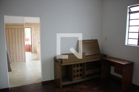 Sala de casa à venda com 5 quartos, 350m² em Califórnia, Belo Horizonte