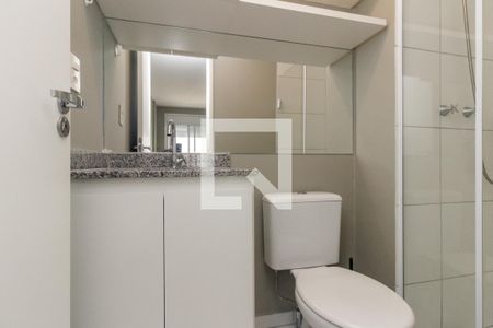 Banheiro de apartamento para alugar com 1 quarto, 25m² em República, São Paulo