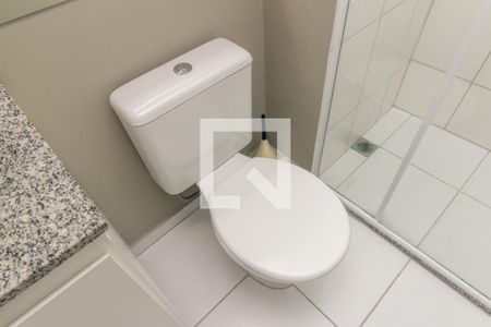 Banheiro de apartamento para alugar com 1 quarto, 25m² em República, São Paulo