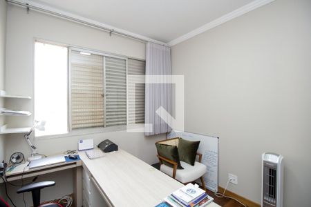 Quarto 1 de apartamento para alugar com 3 quartos, 110m² em Santa Efigênia, Belo Horizonte