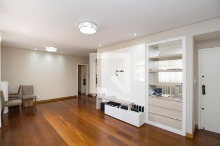 Sala de apartamento para alugar com 3 quartos, 110m² em Santa Efigênia, Belo Horizonte