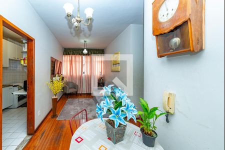 Sala de apartamento para alugar com 3 quartos, 119m² em Monsenhor Messias, Belo Horizonte