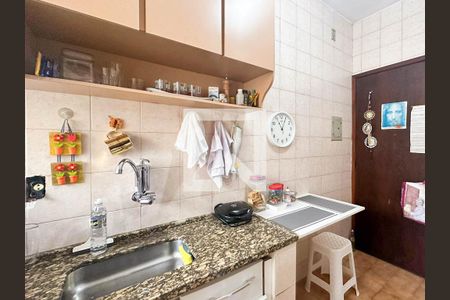 Cozinha de apartamento à venda com 3 quartos, 75m² em Serra, Belo Horizonte