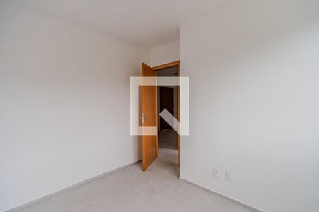 Quarto 2 de apartamento para alugar com 2 quartos, 42m² em Cavalhada, Porto Alegre