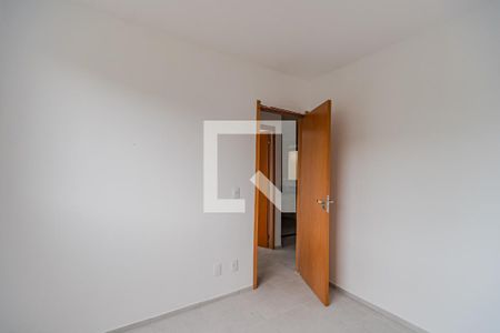 Quarto 1 de apartamento para alugar com 2 quartos, 42m² em Cavalhada, Porto Alegre