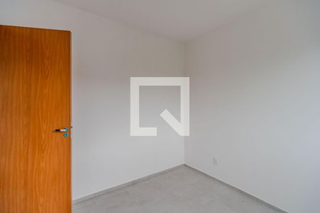 Quarto 1 de apartamento para alugar com 2 quartos, 42m² em Cavalhada, Porto Alegre