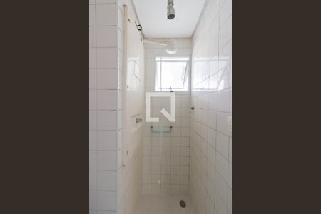 Banheiro de apartamento à venda com 2 quartos, 39m² em Vila Carmosina, São Paulo