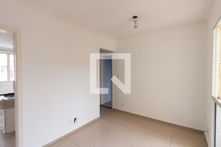 Sala de apartamento à venda com 2 quartos, 39m² em Vila Carmosina, São Paulo