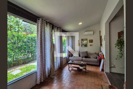 Sala de casa para alugar com 1 quarto, 200m² em Vargem Grande, Rio de Janeiro