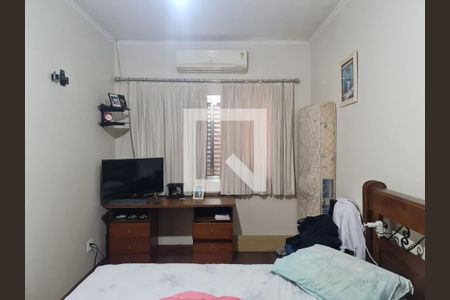 Casa à venda com 315m², 4 quartos e 4 vagas Casa à venda com 315m², 4 quartos e 4 vagasQuarto 3