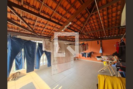 Casa à venda com 315m², 4 quartos e 4 vagas Casa à venda com 315m², 4 quartos e 4 vagasVaranda e area de serviço acesso pela Suíte e tbm pela garagem