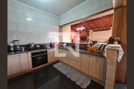 Casa à venda com 315m², 4 quartos e 4 vagas Casa à venda com 315m², 4 quartos e 4 vagasCozinha e Area Gourmet Cozinha e Area Gourmet