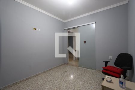 Sala de casa à venda com 3 quartos, 160m² em Vila Dona Sara, São Paulo