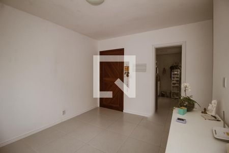 Sala de apartamento para alugar com 3 quartos, 75m² em Glória, Porto Alegre