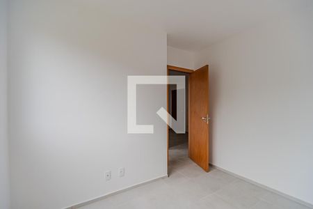 Quarto 1 de apartamento para alugar com 2 quartos, 42m² em Cavalhada, Porto Alegre