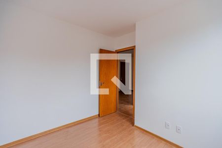 Quarto 2 de apartamento para alugar com 2 quartos, 42m² em Cavalhada, Porto Alegre