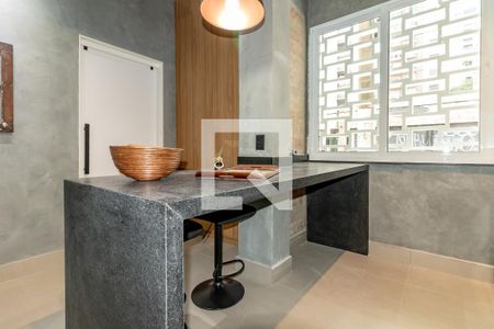 Sala/Cozinha de apartamento à venda com 2 quartos, 54m² em Itaim Bibi, São Paulo