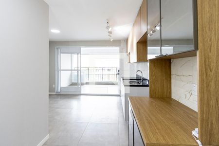 Sala/Cozinha de apartamento à venda com 2 quartos, 54m² em Barra Funda, São Paulo