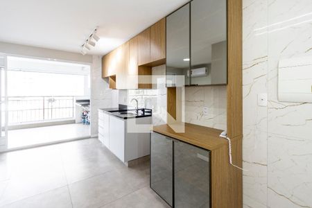 Sala/Cozinha de apartamento à venda com 2 quartos, 54m² em Barra Funda, São Paulo