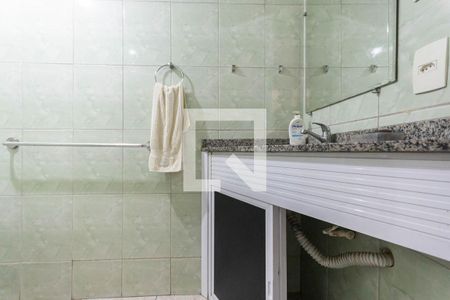 Lavabo de casa à venda com 4 quartos, 380m² em Tijuca, Rio de Janeiro