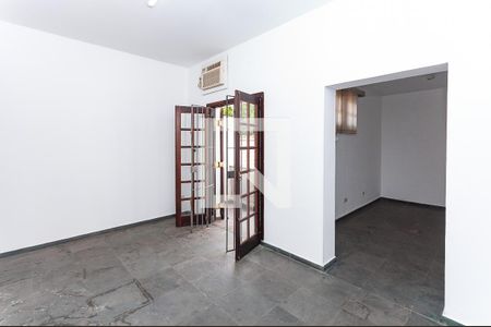 Quarto de casa à venda com 4 quartos, 330m² em Pompeia, São Paulo